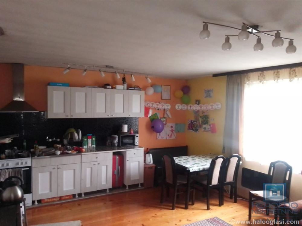 Kuca u Miloševu Halo Oglasi