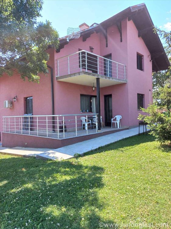 Mala Vrbica, Mladenovac, Trstenska, 90m2, 10a plac Halo Oglasi