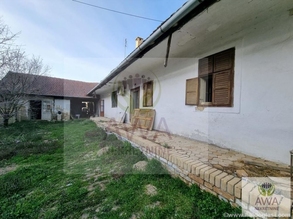 Kuća Prigrevica, 180 m2, Plac 740 m2 Halo Oglasi