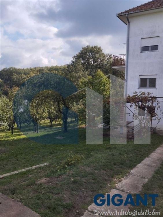 Apartment for sale priced below market in Višnjićeva-Sopot