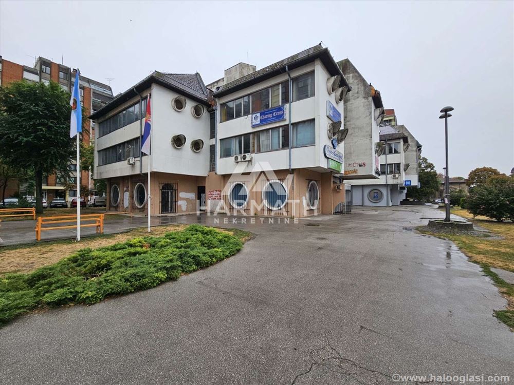 Poslovni/poslovni prostor na prodaju, Centar — fotografija