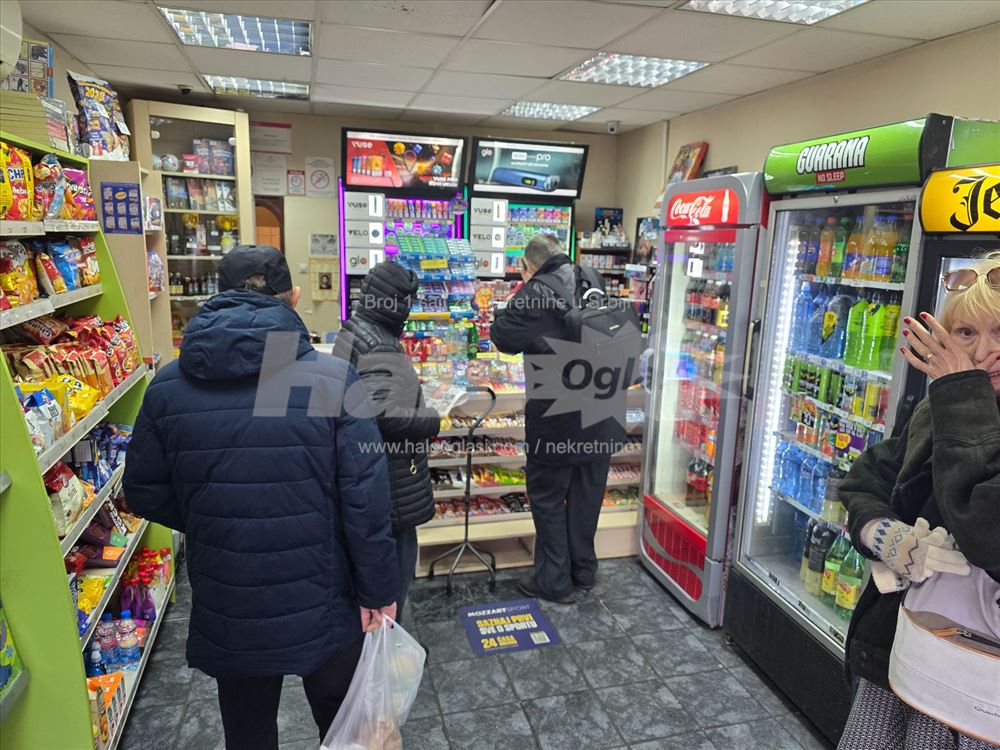 Pijaca Banjica najbolji lokal udarno mesto izdajem | Halo Oglasi