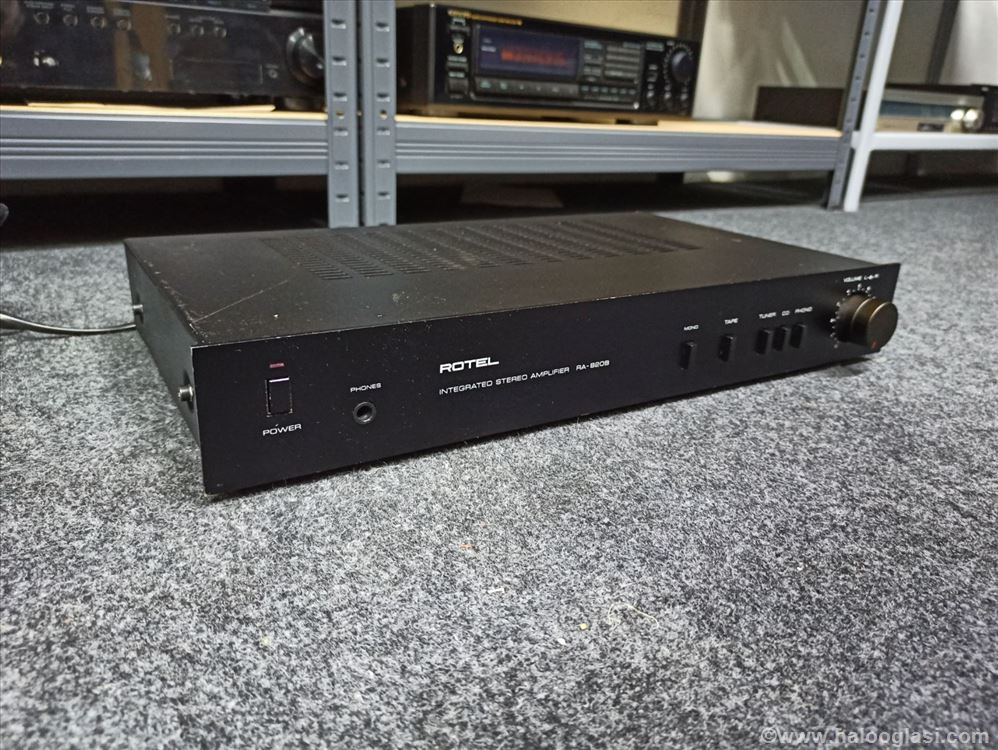 Rotel RA 820 B | Halo Oglasi