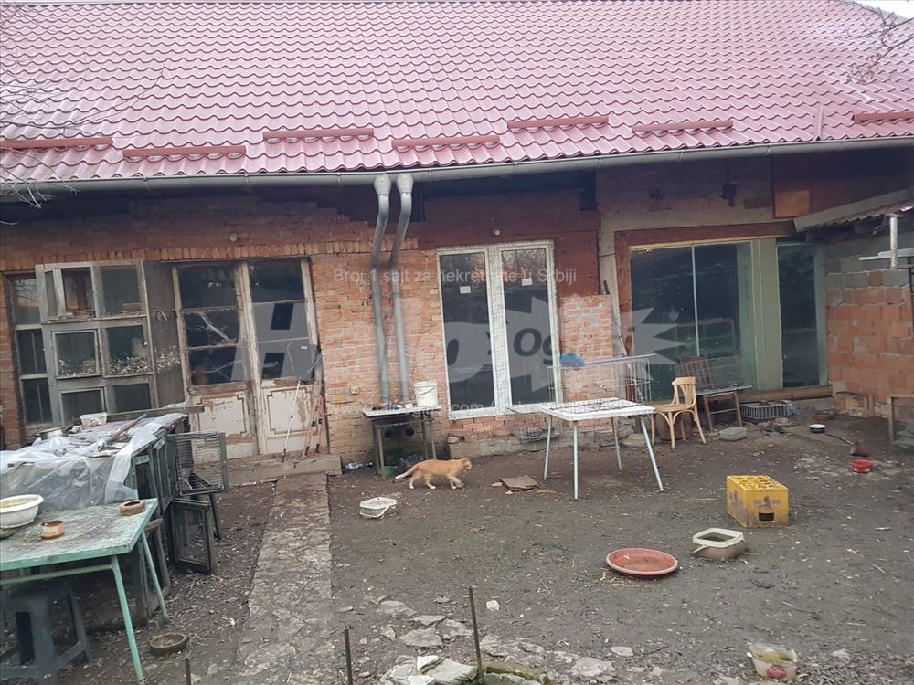 Продается дом в Pančevu, рядом с новым блошиным рынком. — фото