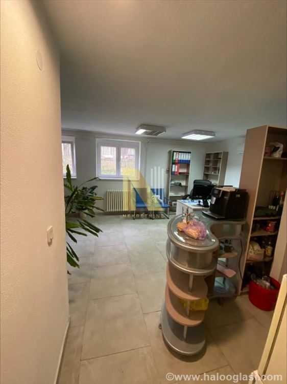 Poslovni prostor u ulici Vase Stajića — fotografija