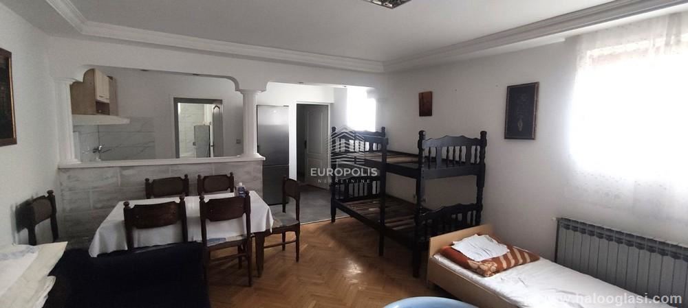 Prodaja 2 kuće na parceli, 4 stambene jedinice ID#