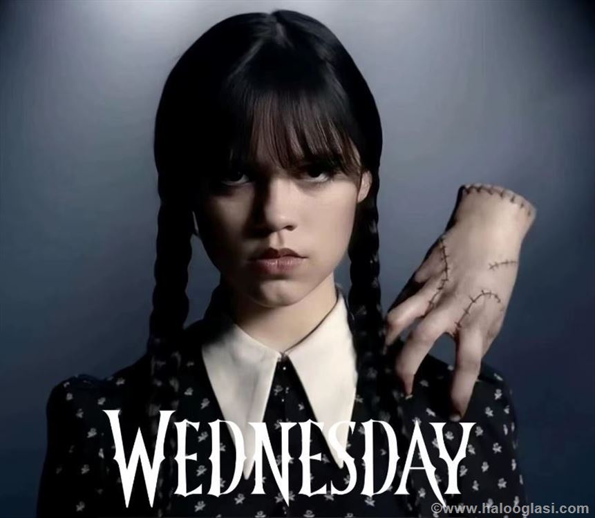 Ruka Sreda Wednesday Addams Thing - pomoćnik Adams | Halo Oglasi
