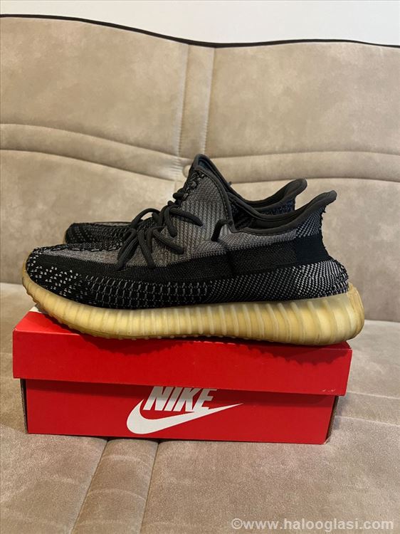 yeezy carbon 44