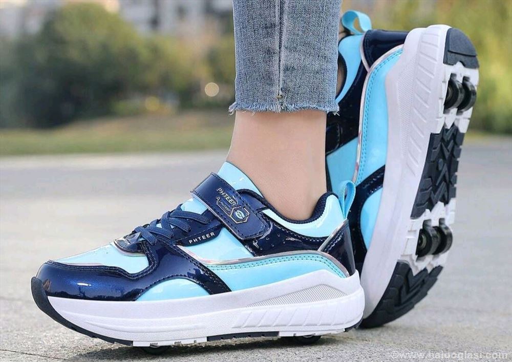 Patike roleri 2u1 plave lak, ima brojeva | Halo Oglasi