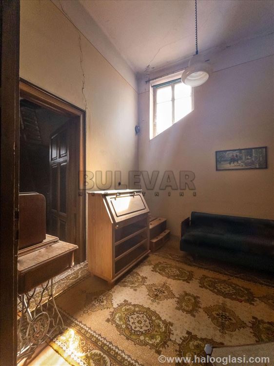 Дом в Крагуеваце, центр - дом 166 м2, подвал 10 — фото
