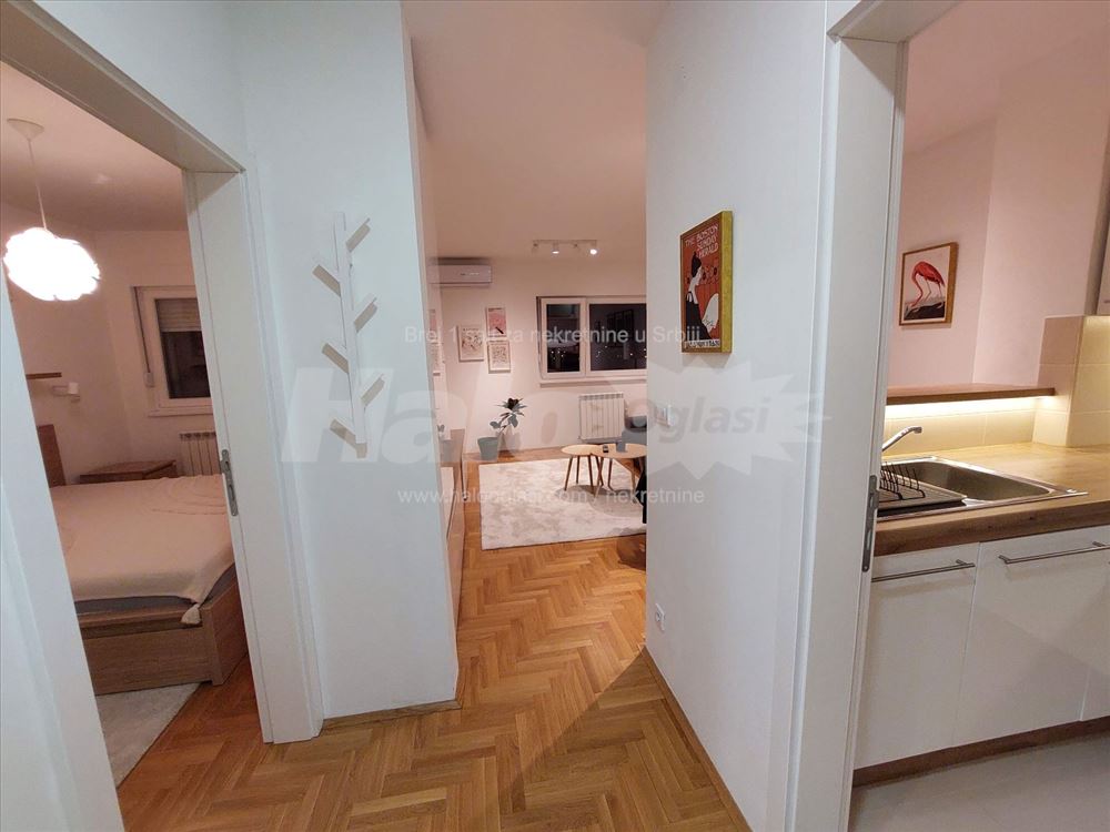 Fotografija stana 7 od 19