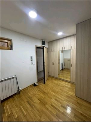 halooglasi.com, nekretnine.rs, 4zida.rs, cityexpert.rs