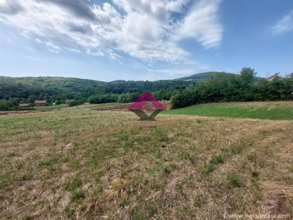 Odlična ponuda ! Nemenikuće, građevinski plac u po — fotografija