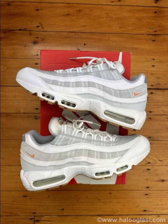 Nike Air Max 95 Pure Platinum Hot Curry; Nove Najk Halo Oglasi