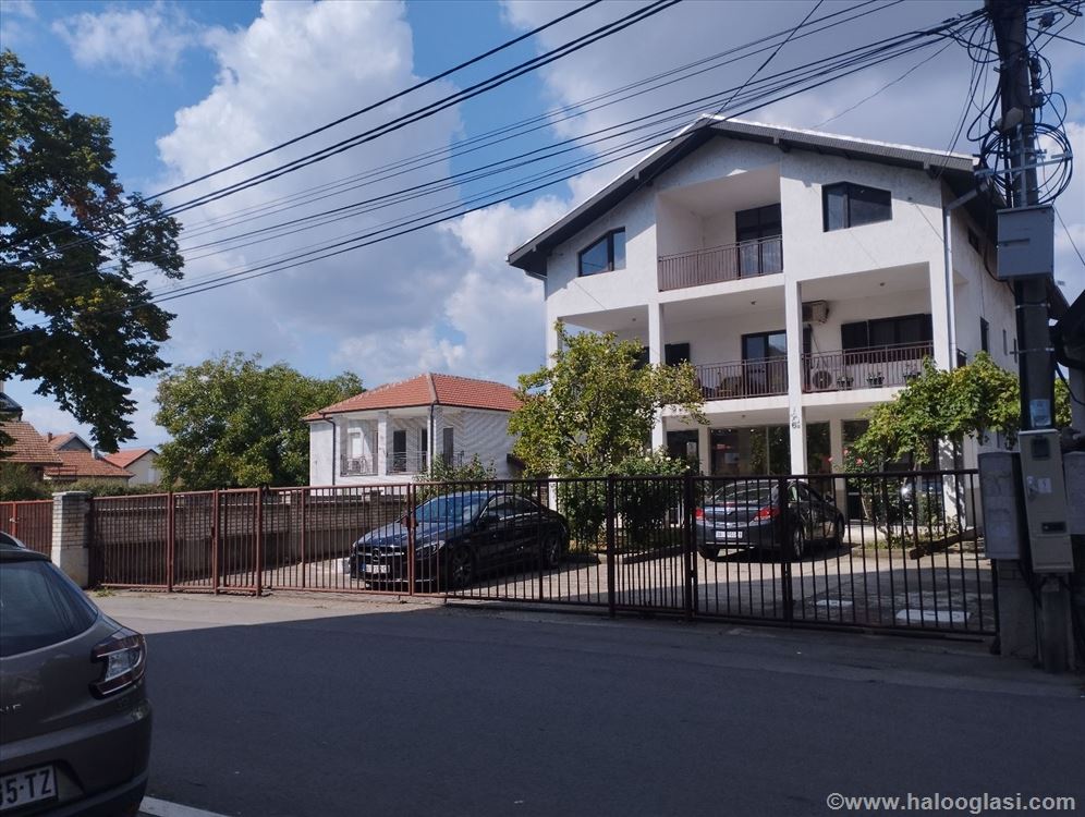 Apartment for sale priced below market in Prvi partizanski blok
