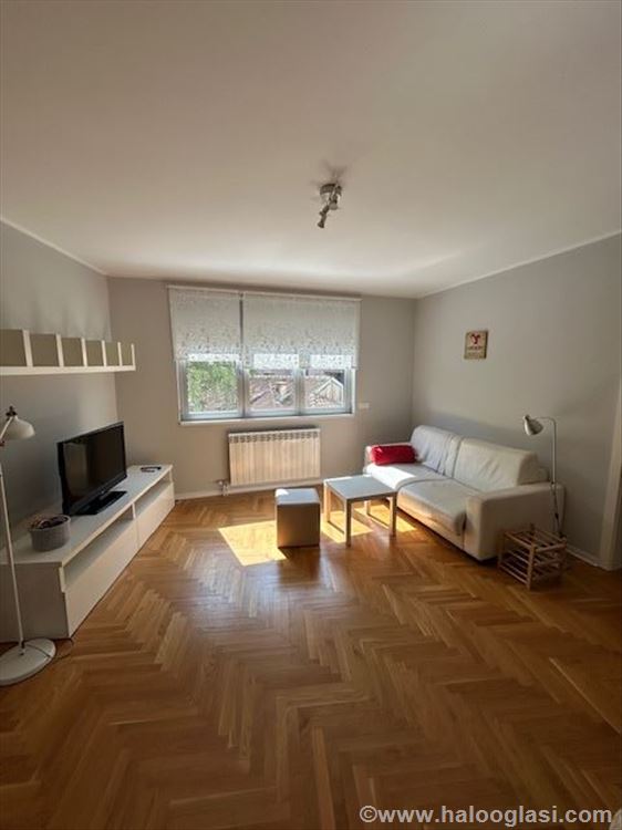 Prelep, 2,5 funkcionalan, svetao terasa Nodilova — fotografija