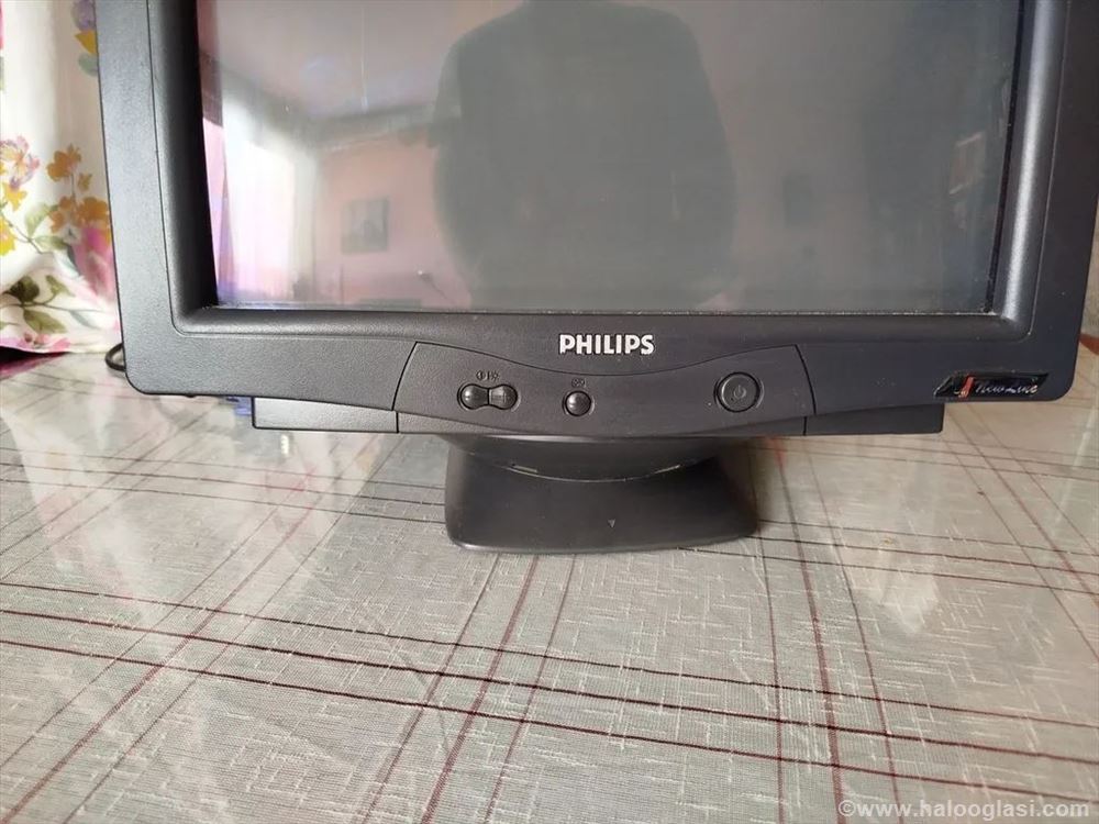 Stari retro Philips monitor 107E6 - vintage | Halo Oglasi