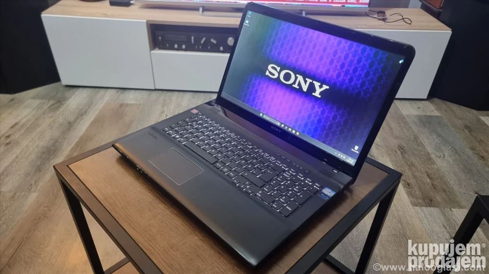 Sony Vaio/i5/120GB SSD/8GB RAM/17.3 inca/Dobra bat | Halo Oglasi