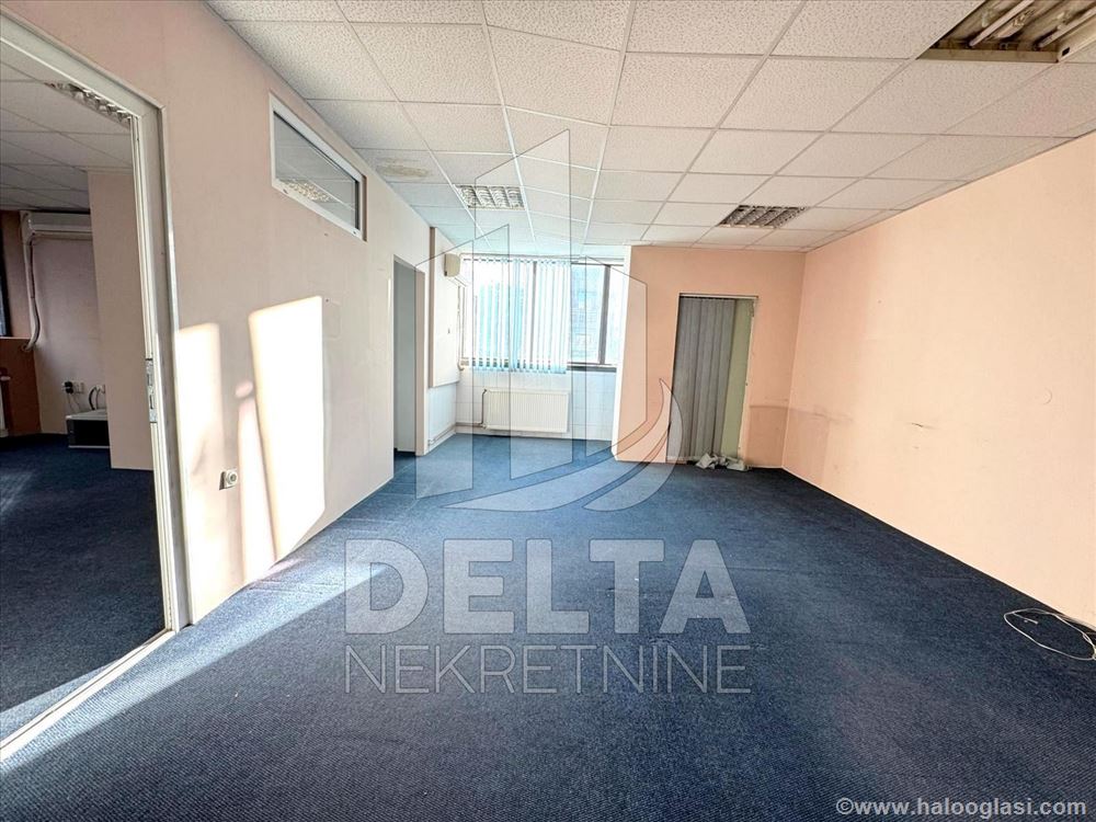 Poslovni prostor na Bulevaru, kod Delte — fotografija