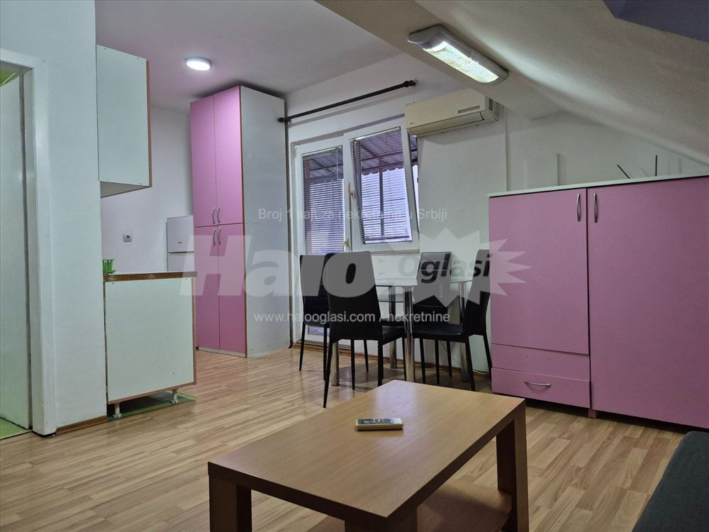 Fotografija stana 7 od 17