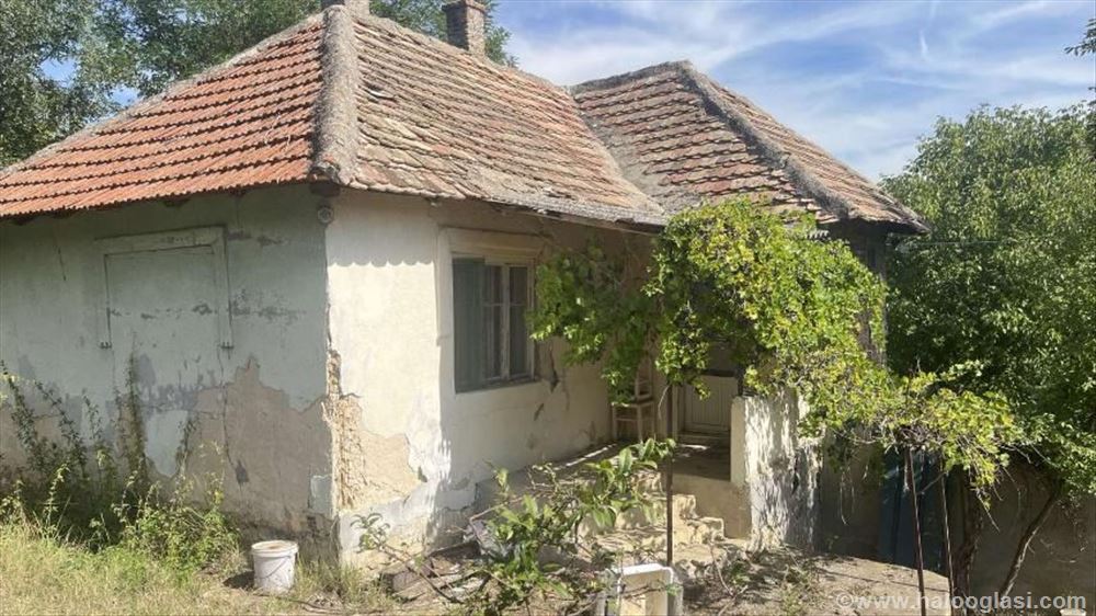 Apartment for sale priced below market in Janka Sekulića