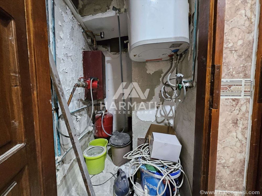 Prodaje se poslovni prostor 57m2 u centru grada — fotografija