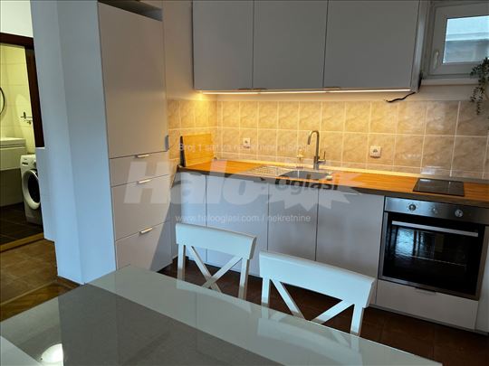 Fotografija stana 2 od 6