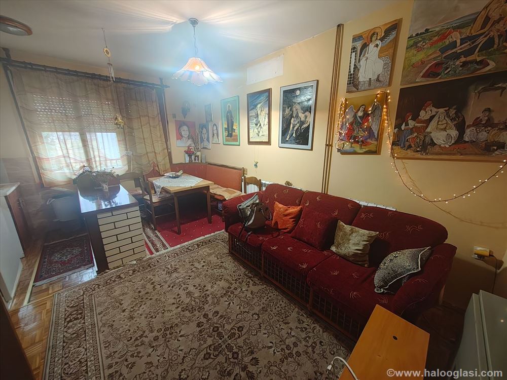 Apartment for sale priced below market in Resnik