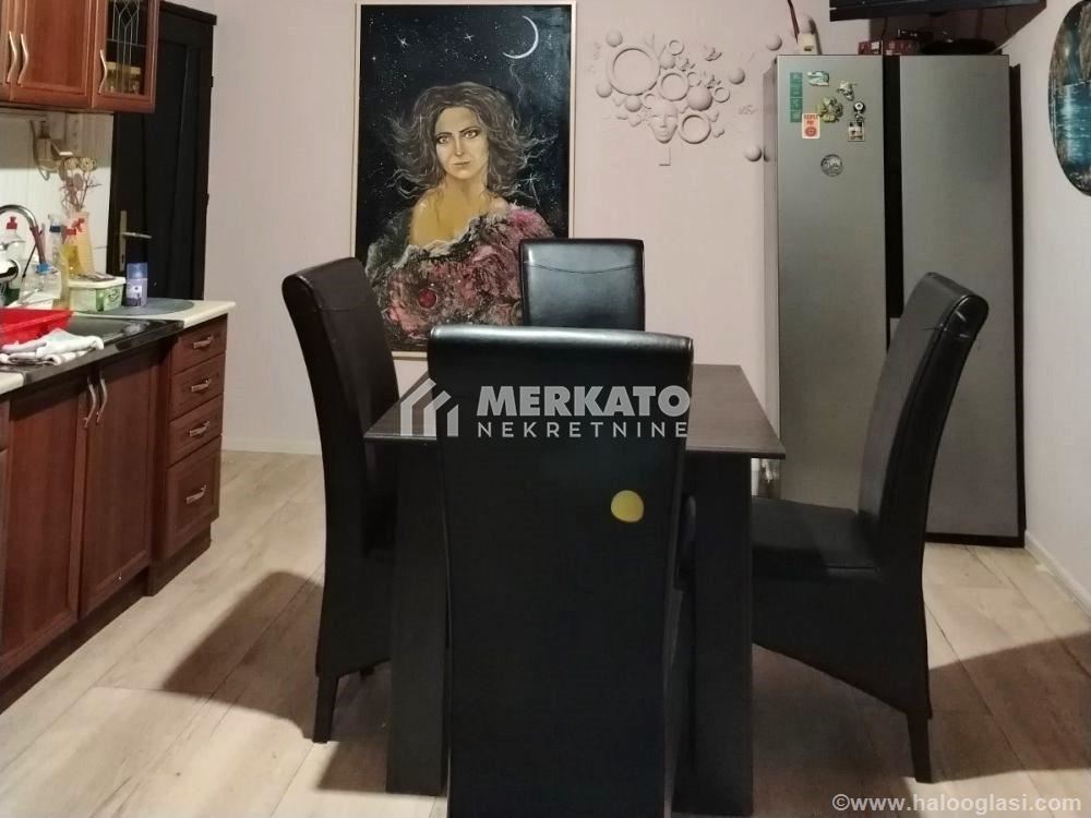 Два дома на одном участке, Мужлянская колония ID — фото