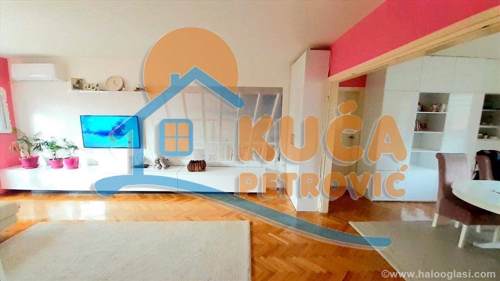 Fotografija stana 8 od 22
