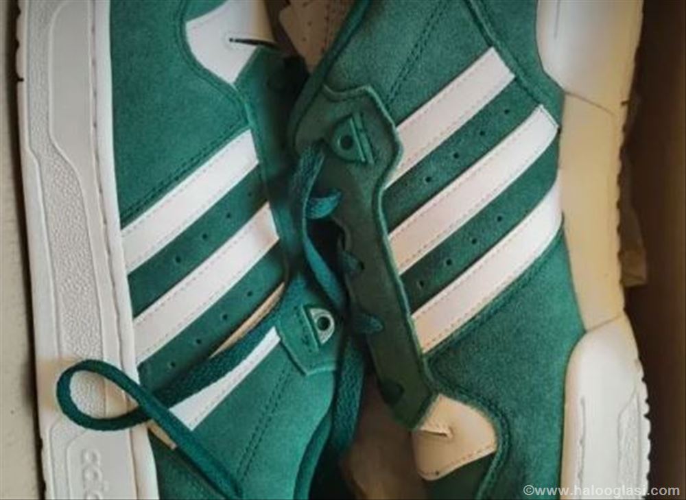 Adidas rivalry low vel. 48 (31cm) | Halo Oglasi
