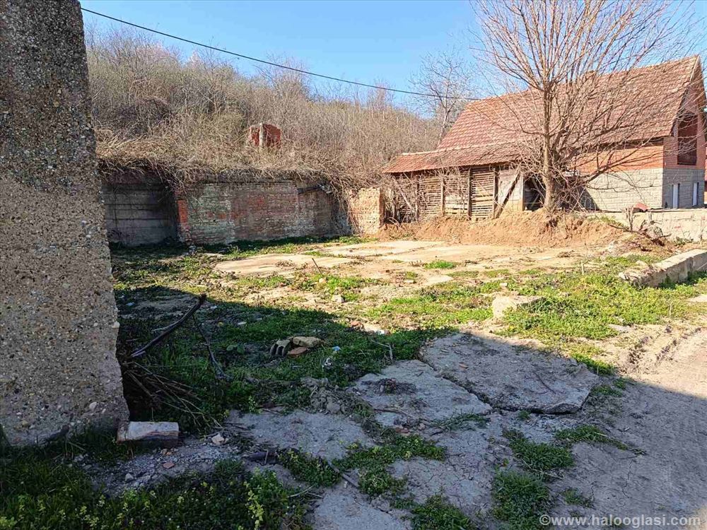 Буковац лот 1044m2 земля под строительство. Срочно — фото