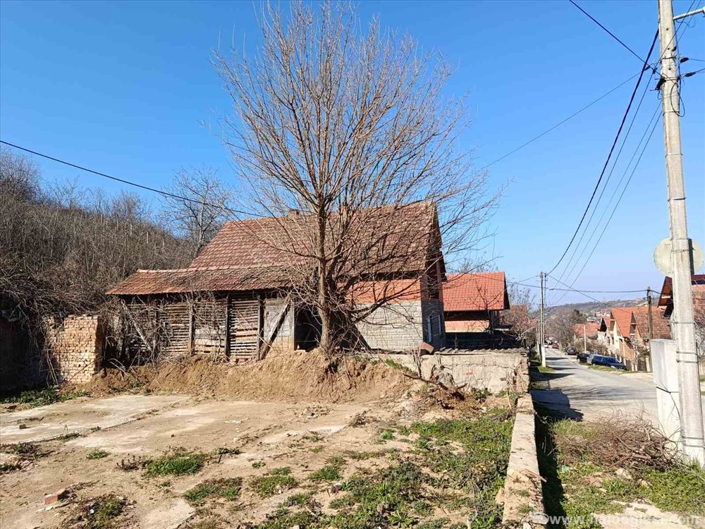 Буковац лот 1044m2 земля под строительство. Срочно — фото