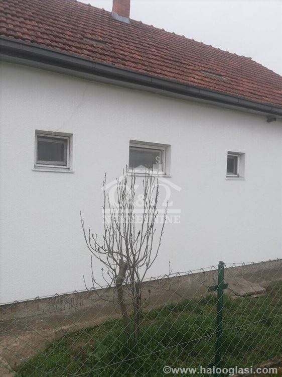 Kuće na prodaju u Malim pčelama — fotografija