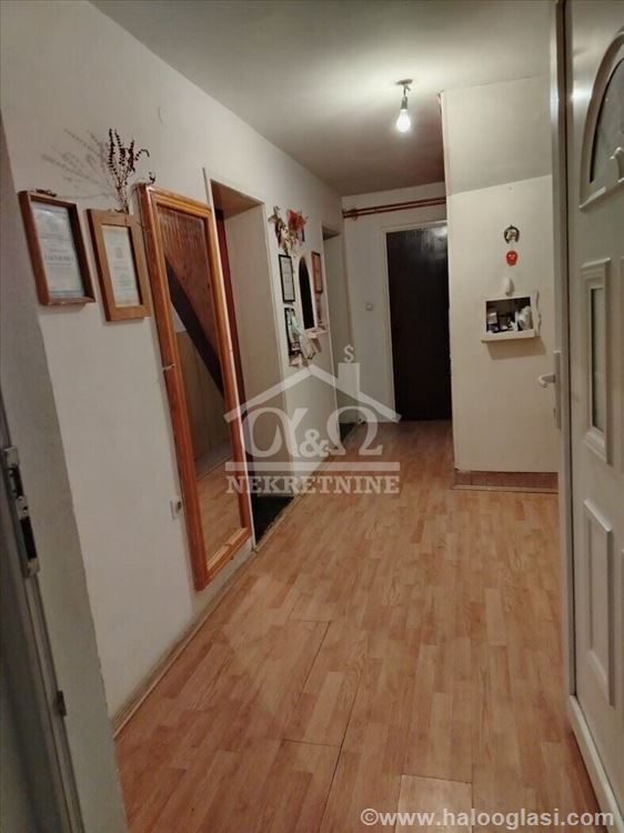 Kuće na prodaju u Malim pčelama — fotografija