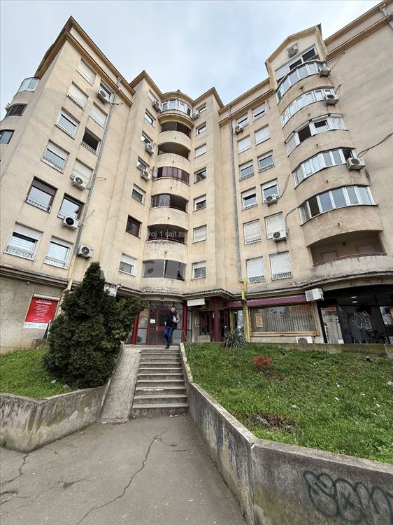 Jednoiposoban stan Banovo brdo