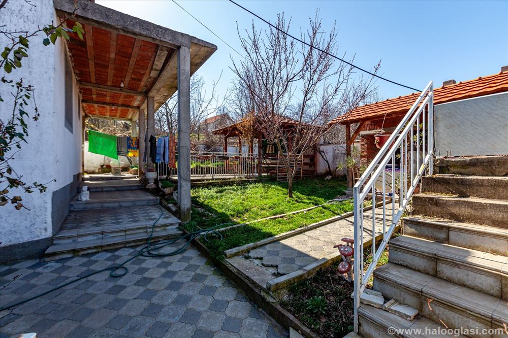 Nice family house 290m2, with a beautiful view, and — photo