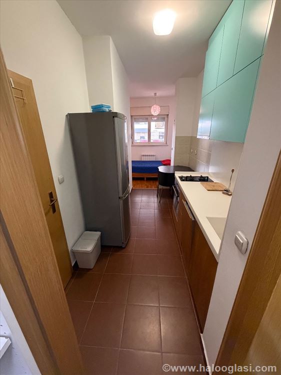 Fotografija stana 3 od 12