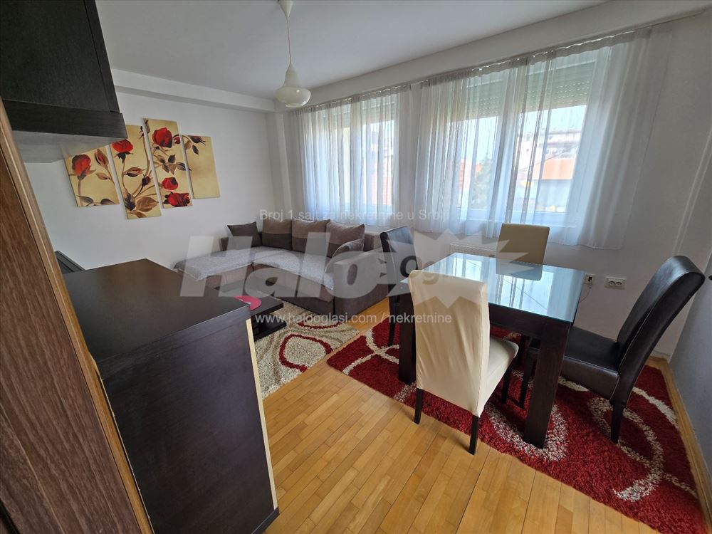 Fotografija stana 12 od 19