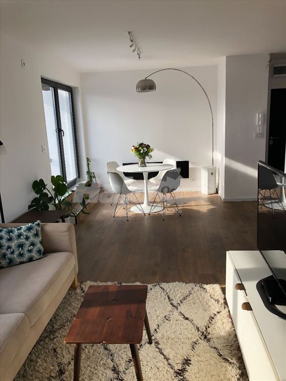 Dvosoban stan, Dorćol, 43m2, velika terasa