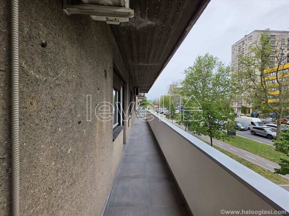 Apartment for rent with a price drop in Bulevar Oslobođenja
