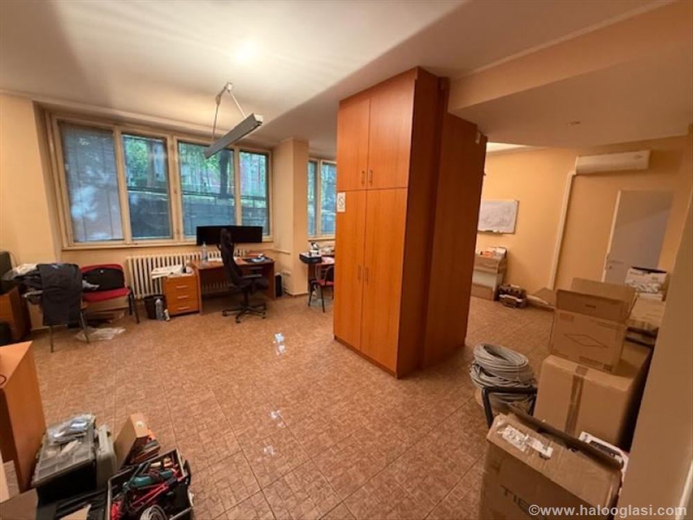 Banovo Brdo-Požeška-Poslovni prostor-137m2-Uknjiže — fotografija