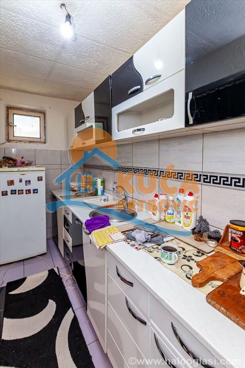 Kuća 180m2, Ostrovica — fotografija