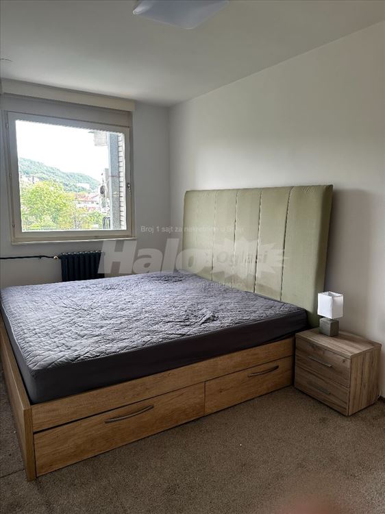 The owner rents out a bright two-room apartment — photo