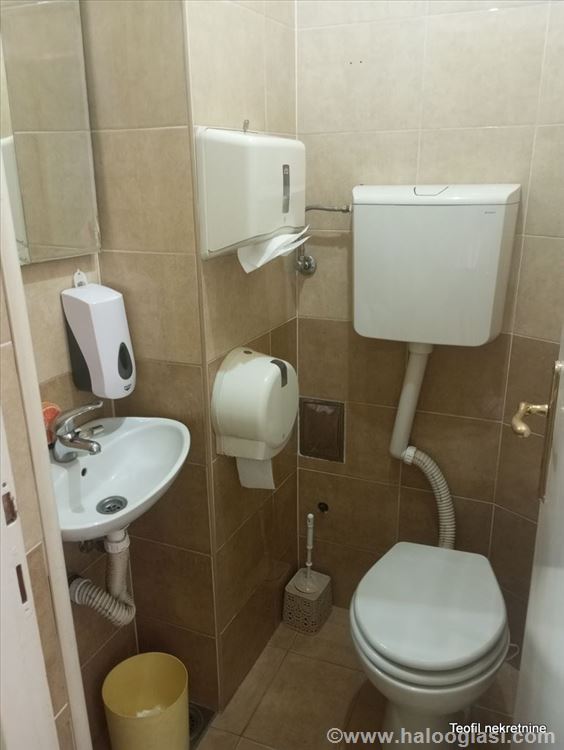 Blok 29, poslovni prostor, 94m2, prodaje se — fotografija