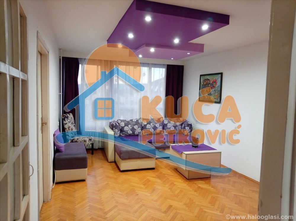 Izdaje se odličan stan u strogom centru Niša, 54m² — fotografija