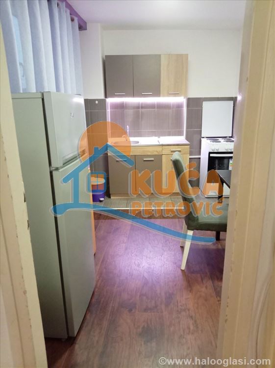 Izdaje se odličan stan u strogom centru Niša, 54m² — fotografija
