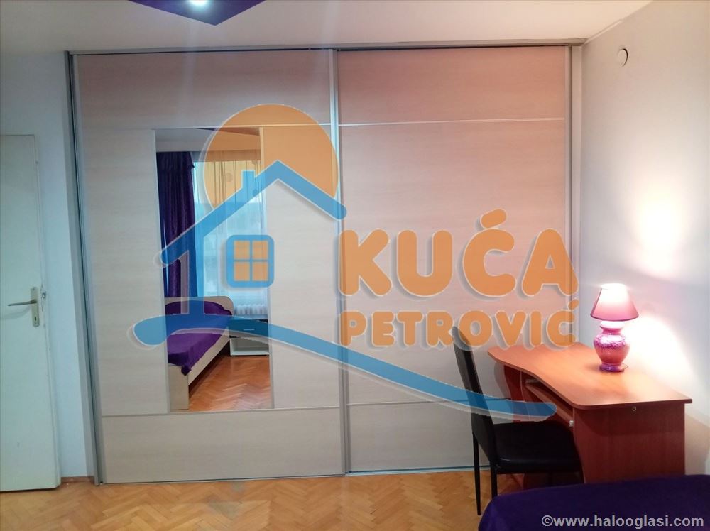 Izdaje se odličan stan u strogom centru Niša, 54m² — fotografija