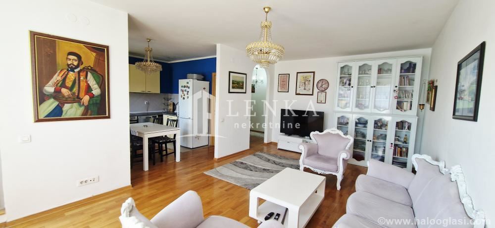 Apartment for sale near the BEOSHOPPING center 75m2 — photo