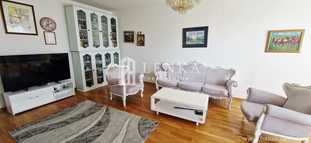 Apartment for sale near the BEOSHOPPING center 75m2 — photo
